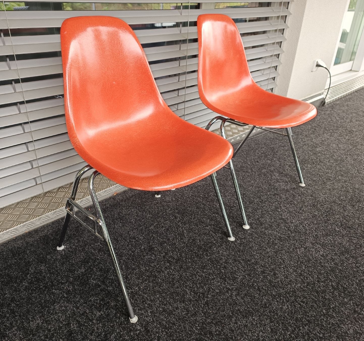 Herman Miller Stühle: 2 x Eames Herman Miller Stühle – Gebraucht aus Schmitten FR von oftringen