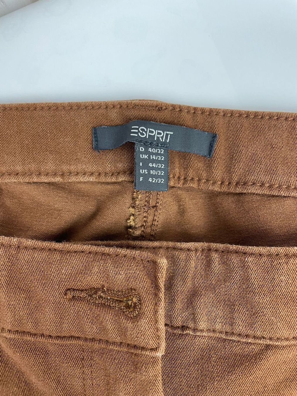 Esprit Pantaloni: Esprit Damen Hose, Gr. 40, Herbstfarbe – Usato da Wängi venduto da Thurgauer98 1