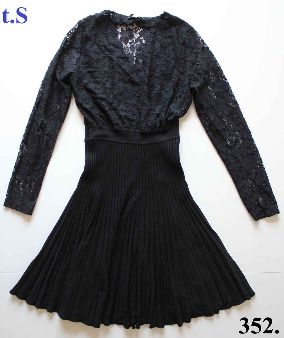 Morgan Vestiti: Robe noire dentelle Morgan  t. S – Usato da Peseux venduto da Gilloss