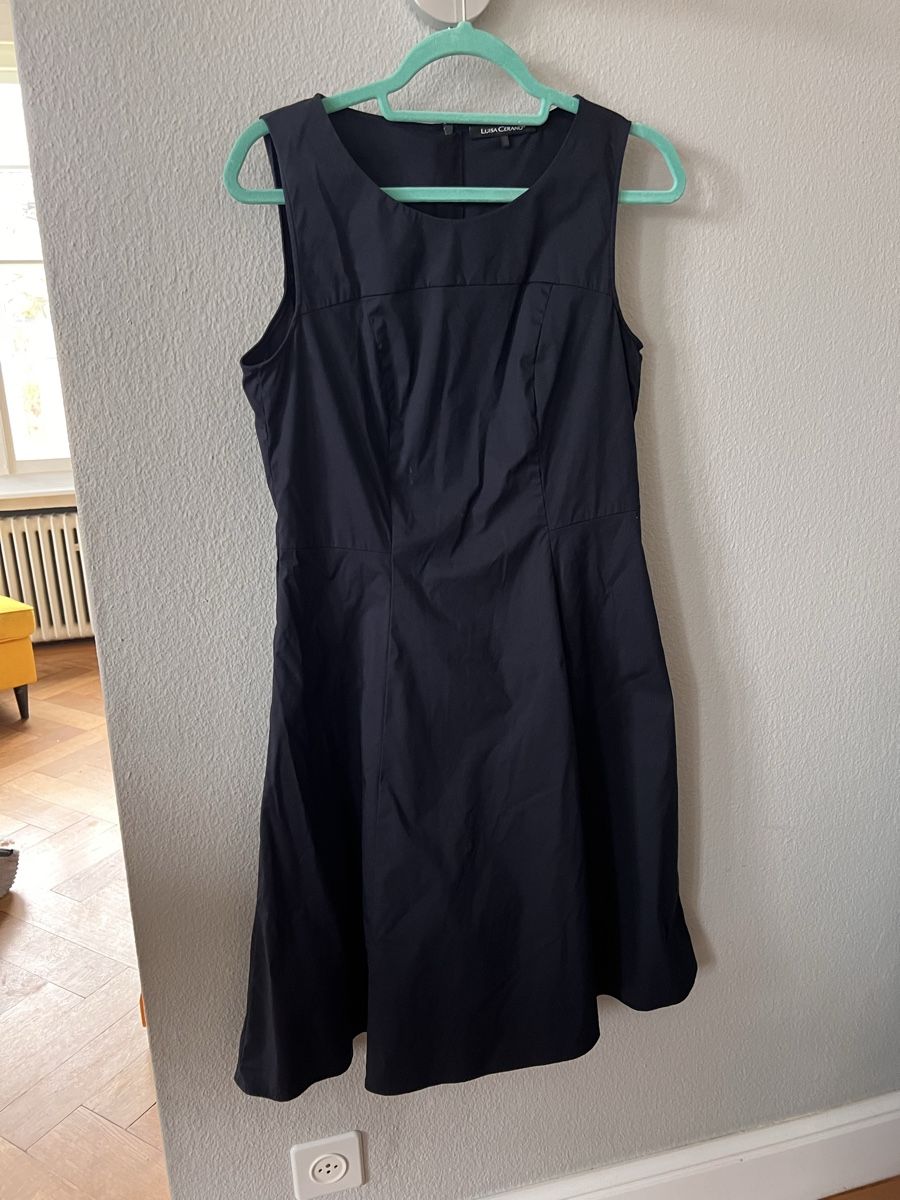 Luisa Cerano Vestiti: Kleid Luisa Cerano, Gr. 38, dunkelblau – Usato da Solothurn venduto da Brini06