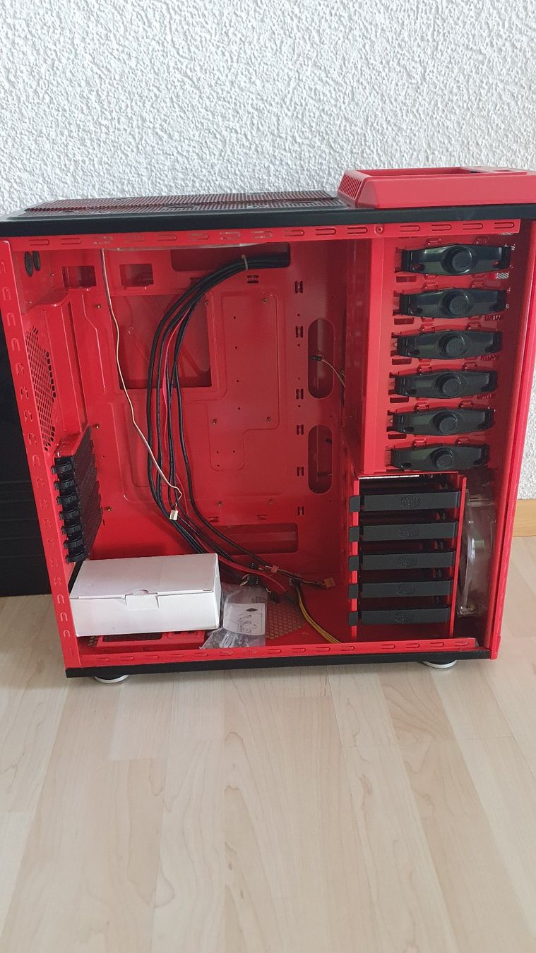 PC: NEUER PC Tower Cooler Master 932 Haf AMD Edition – Usato da Ittigen venduto da Searay 2
