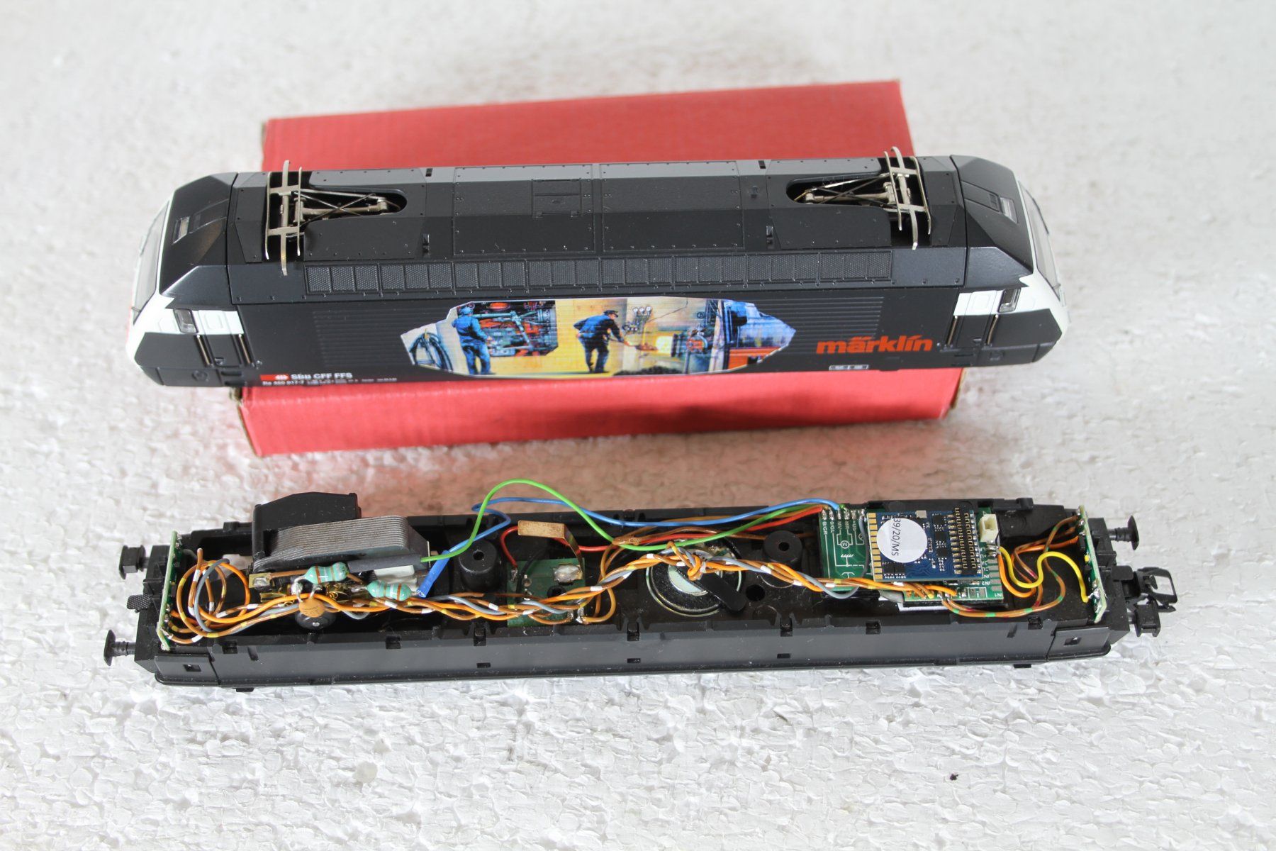 Märklin Modellini di ferrovie: Märklin SBB Re 460 mfx – Usato da Triesen venduto da cor_62ts 8