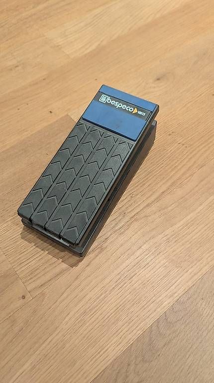 Musikinstrumente: Lautsärkepedal – Gebraucht aus Sissach von Omitdrr