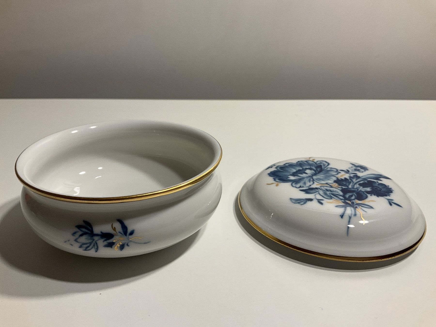 Zuccheriere: Deckeldose von Meissen – Usato da Basel venduto da EllaNora 4