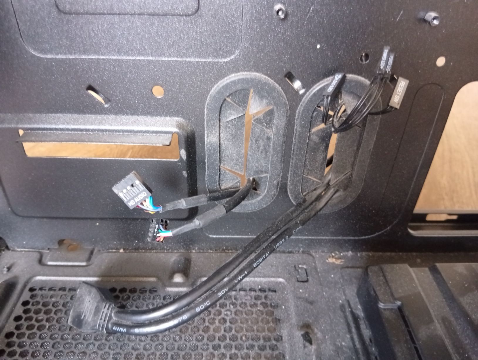 Corsair Gehäuse: Boîtier PC Corsair – Gebraucht aus Farvagny-le-Grand von Galiad 3