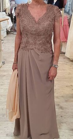 Abendkleid von Luxuar Limited in taupe Gr. 40-44