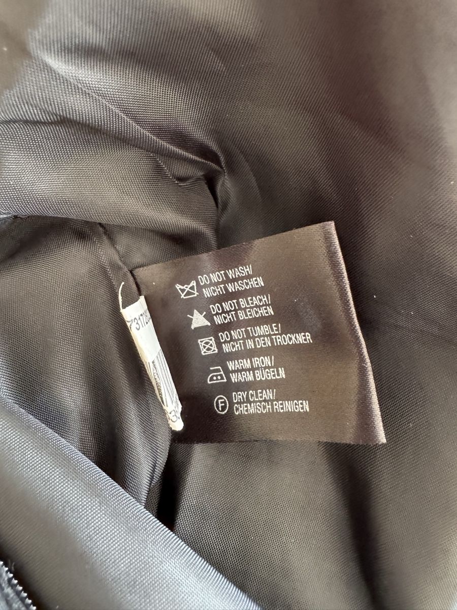 Vestiti: Kleid von Zero Grösse 38 – Usato da Rotkreuz venduto da TR3B 3