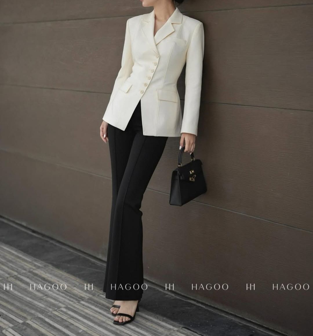 Pantaloni: HAGOO Ausgestellte Hose – Nuovo e nell'imballaggio originale da Turbenthal venduto da apr_h7z2
