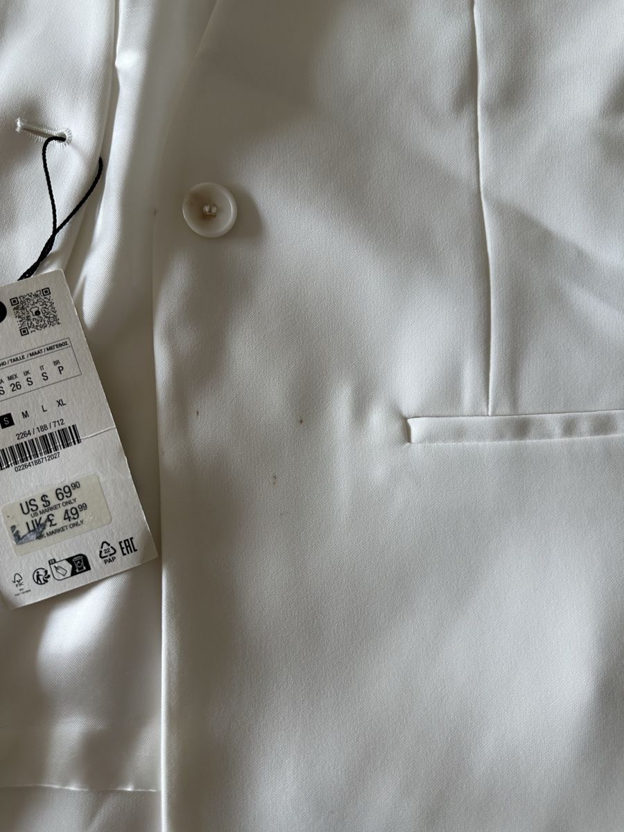 Zara Gilet & Giacche senza maniche: White waistcoat – Nuovo e nell'imballaggio originale da Buchrain venduto da Franciscacsousa 1