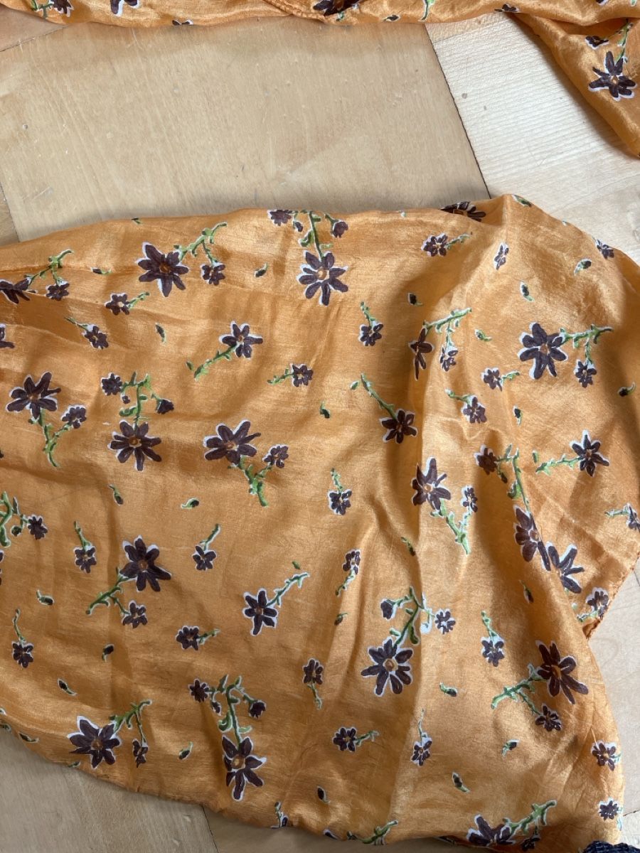 Foulards, Tücher & Schals: Foulard orange Blumenmuster Seide  – Neu (gemäss Beschreibung) aus Kerns von lau_z7vm 1