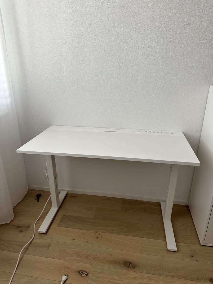 Ikea Scrivanie: Schreibtisch weiss – Nuovo (secondo la descrizione) da Heimberg venduto da milenasarah