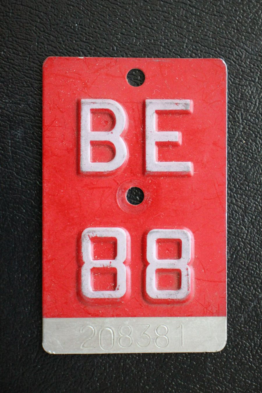 Insegne: Velonummer BE 88 – Usato da Wiedlisbach venduto da han_n6ff