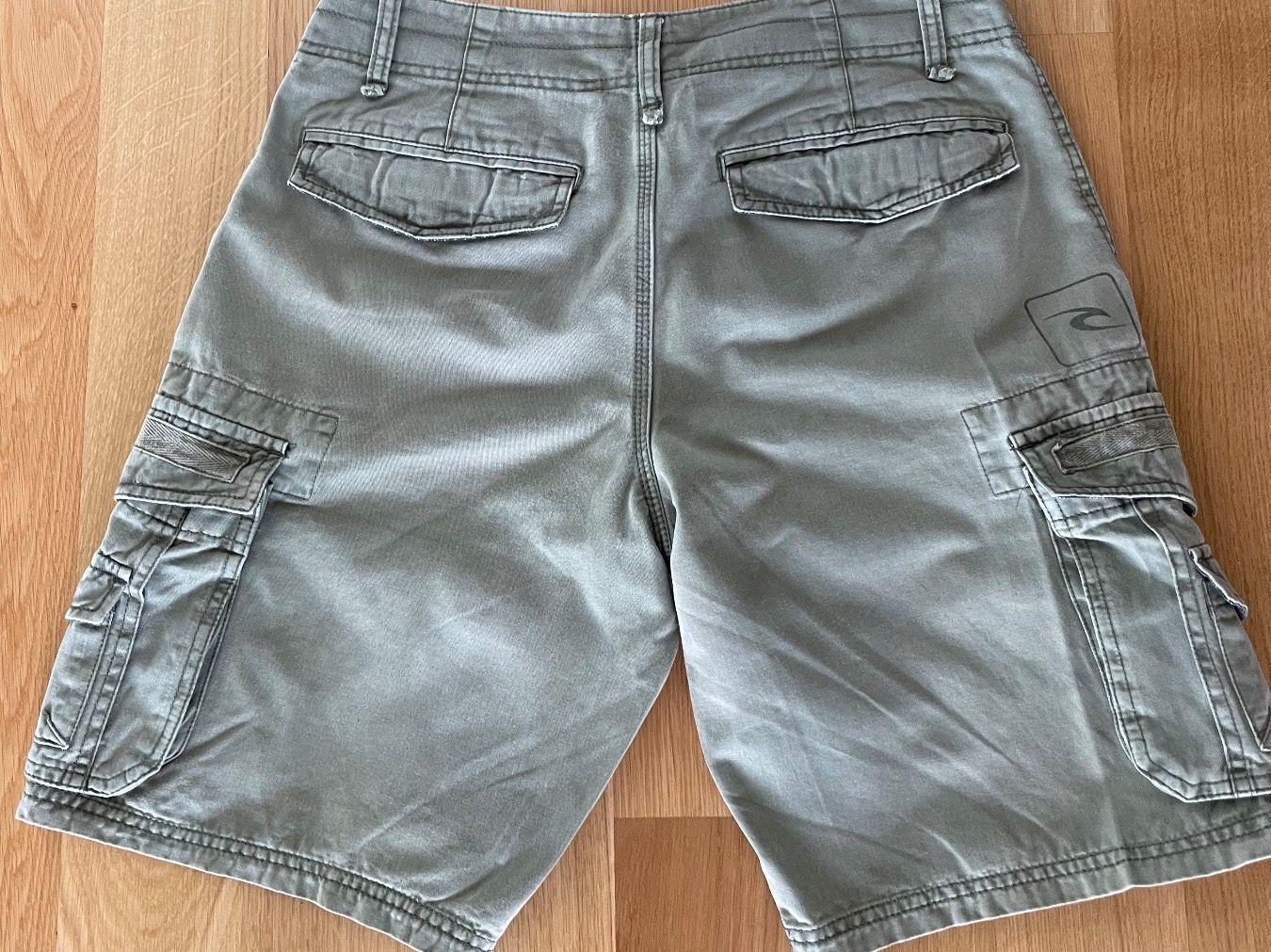 Rip Curl Pantaloni: Baggy pants Ripcurl Gr. 30 – Usato da Bern venduto da Ric45ron12 1