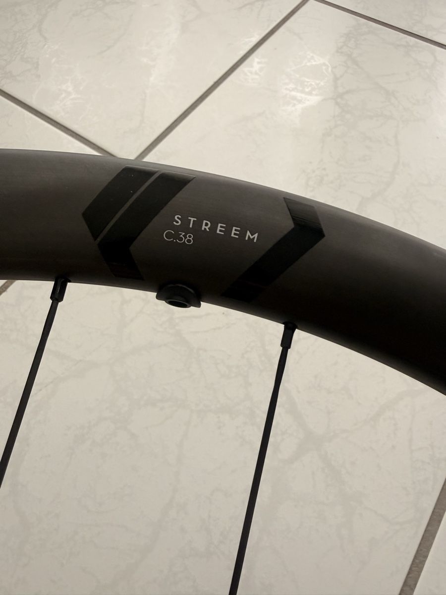 Pezzi di ricambio: Newmen Laufrad Climb Streem C 38 – Usato da Luzern venduto da Olivia_131 4