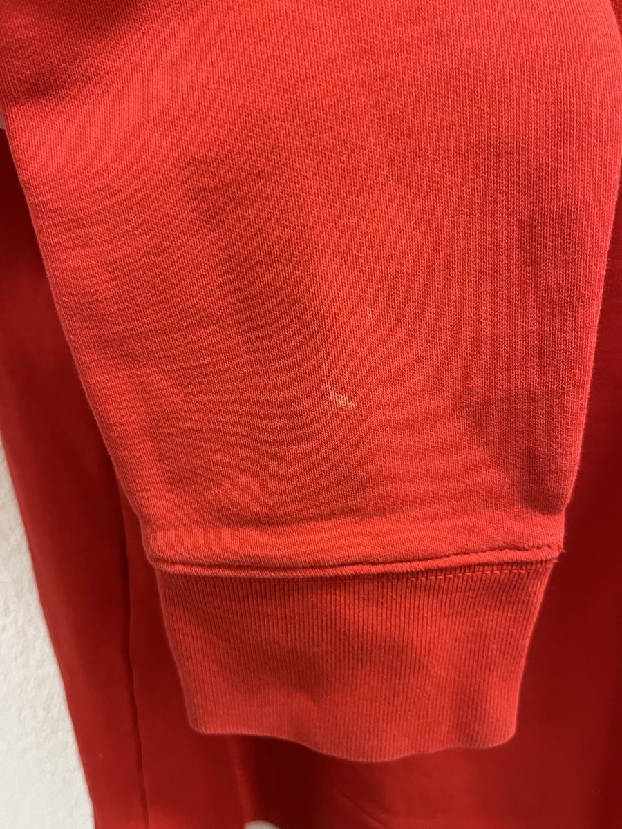 Levi's Maglioni & Felpe: Levi's Kapuzenpullover rot Grösse XS – Usato da Frauenfeld venduto da heyLani 4