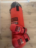 "Defekter" Boxsack inkl. Boxhandschuhe Knockout
