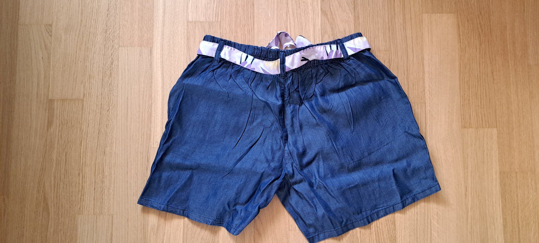 Pantaloni: short bleu (lyocell) – Nuovo e nell'imballaggio originale da Lussery-Villars venduto da pousinete02 1