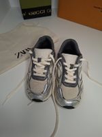 Zara Sneaker silber beige Grösse 34 gebrauchter Zustand