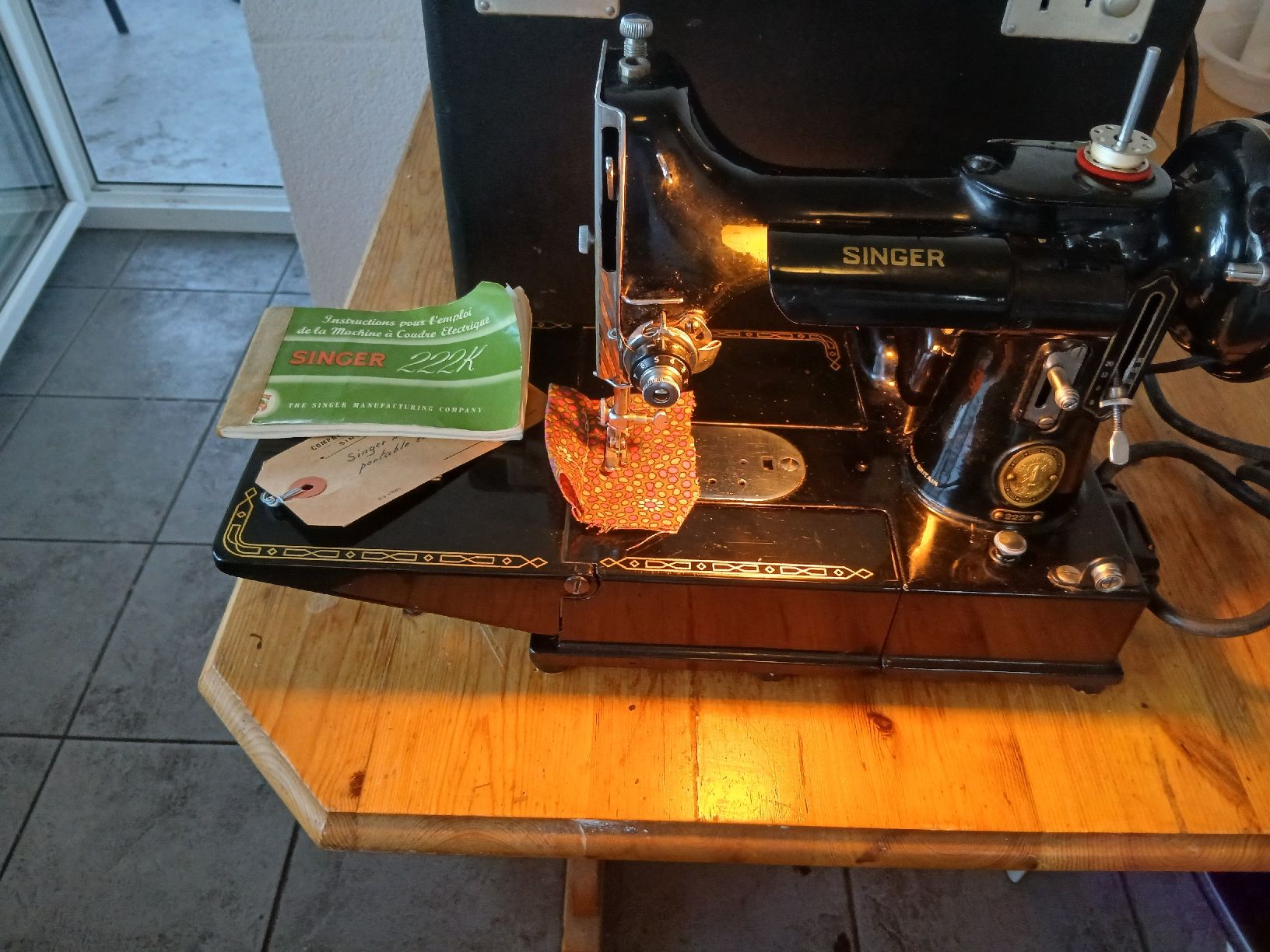 Singer Nähmaschinen: Singer 222K Sewing Machine with Case and Accessories – Gebraucht aus Bronschhofen von woj_5knx