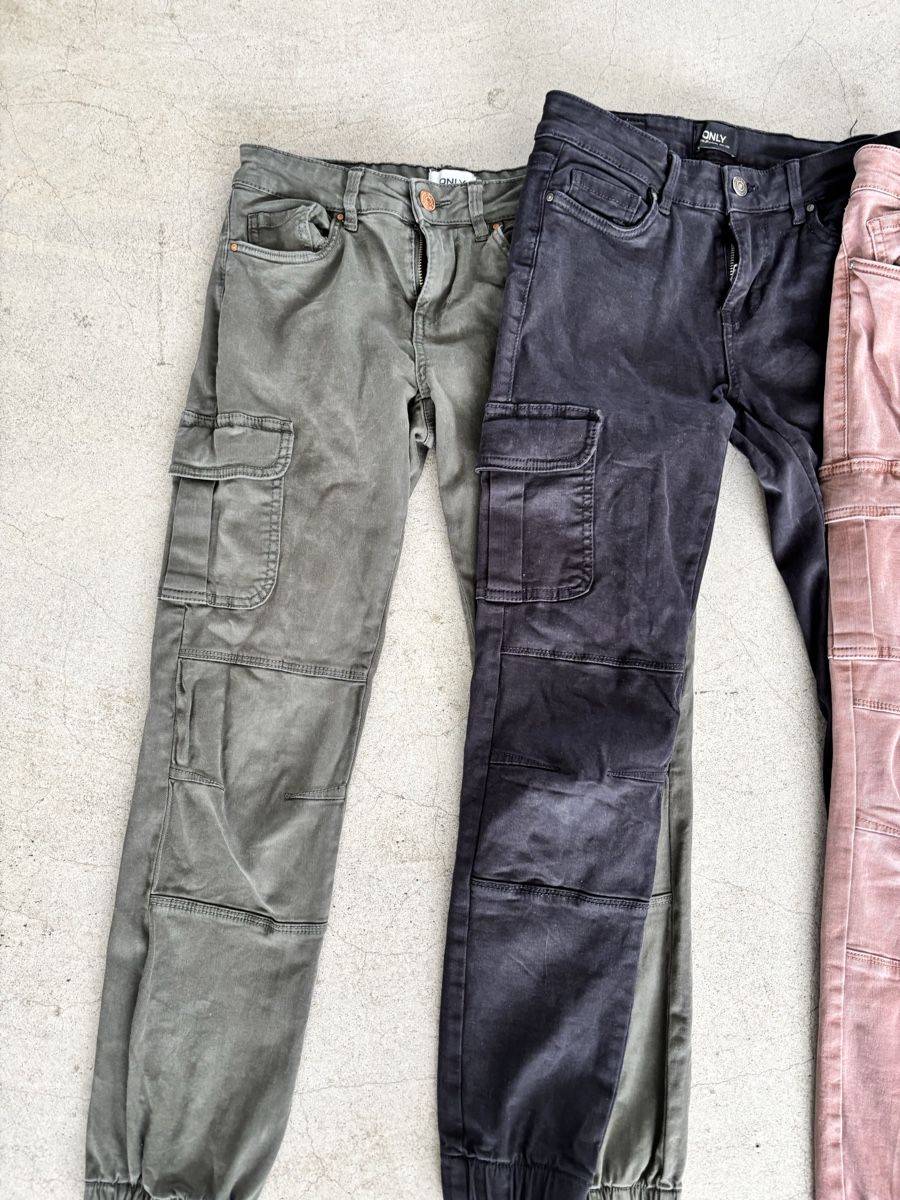 Only Pantaloni: Damen Only Hosen Gr.34/30 – Usato da Emmen venduto da H.Bettina 1