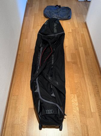 Original Audi Skitasche mit Rollen - bis 4 Paar Ski