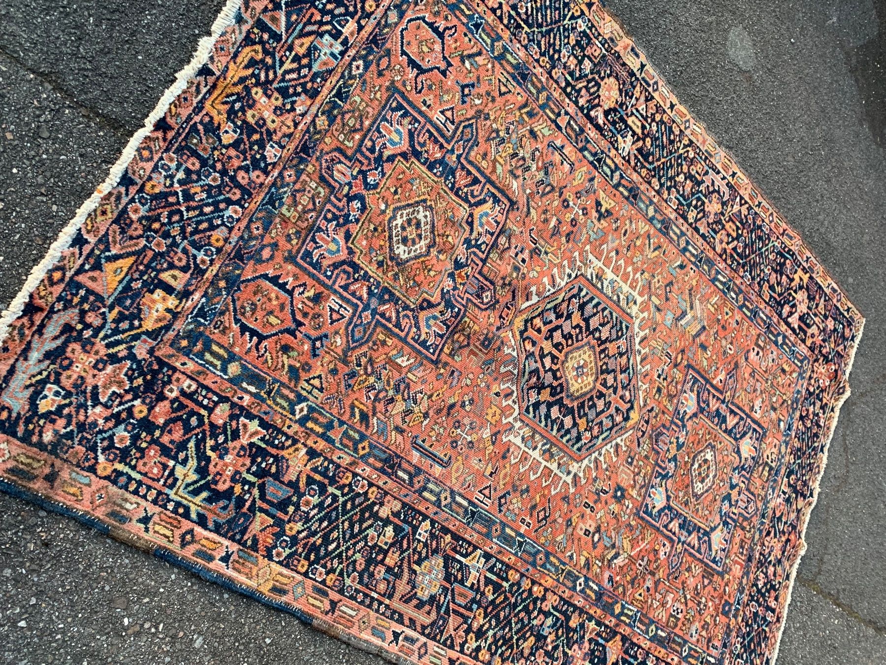 Teppiche: Handgeknüpfte Persische Orientteppich – Gebraucht aus Root von  6