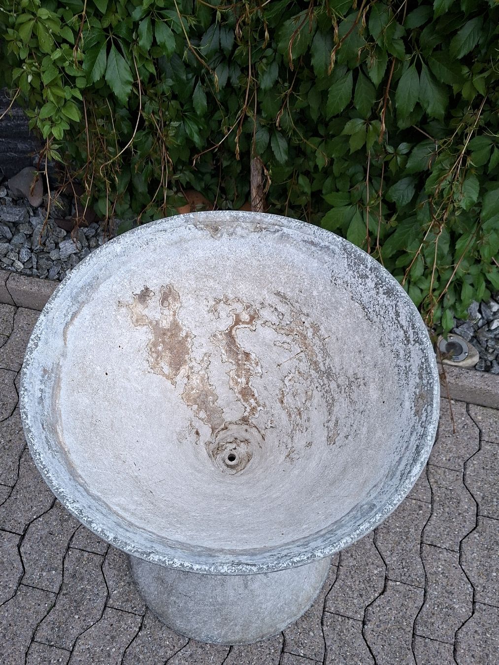 Eternit Vasi per fiori: Willy Guhl Blumenspindel Eternit – Usato da Ganterschwil venduto da HeidiuPeter 8