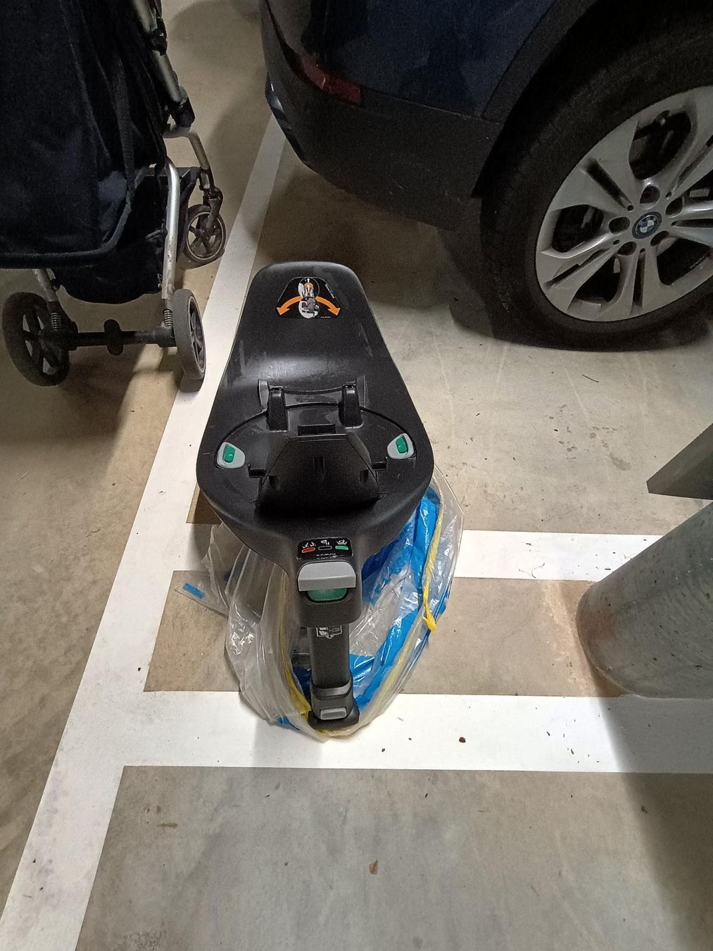 Cybex Seggiolini per auto: Base cybex pallas S-Fix One i-Size - Sécurité Bébé! – Usato da Neuchâtel venduto da viv_zf9x 2