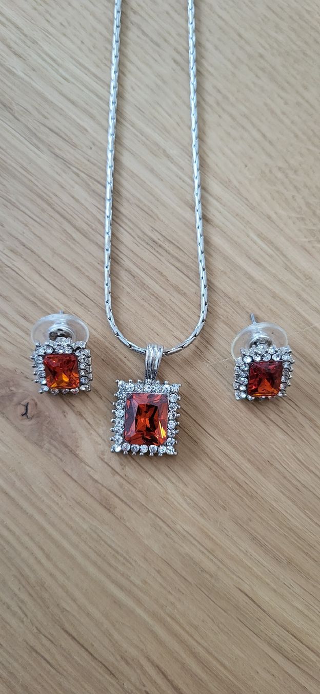 Altri gioielli: Wunderschönes Schmuckset mit orangem Stein, neuwertig – Nuovo (secondo la descrizione) da Brugg AG venduto da Leona90 2