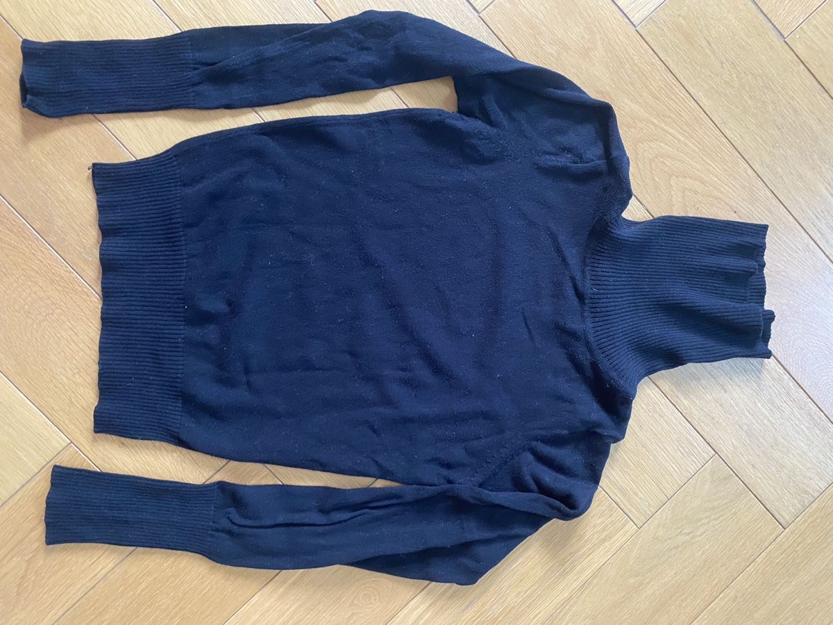 Pullover & Sweatshirts: Pull à col roulé noir, Taille 36 – Gebraucht aus Vésenaz von gau_v6pf