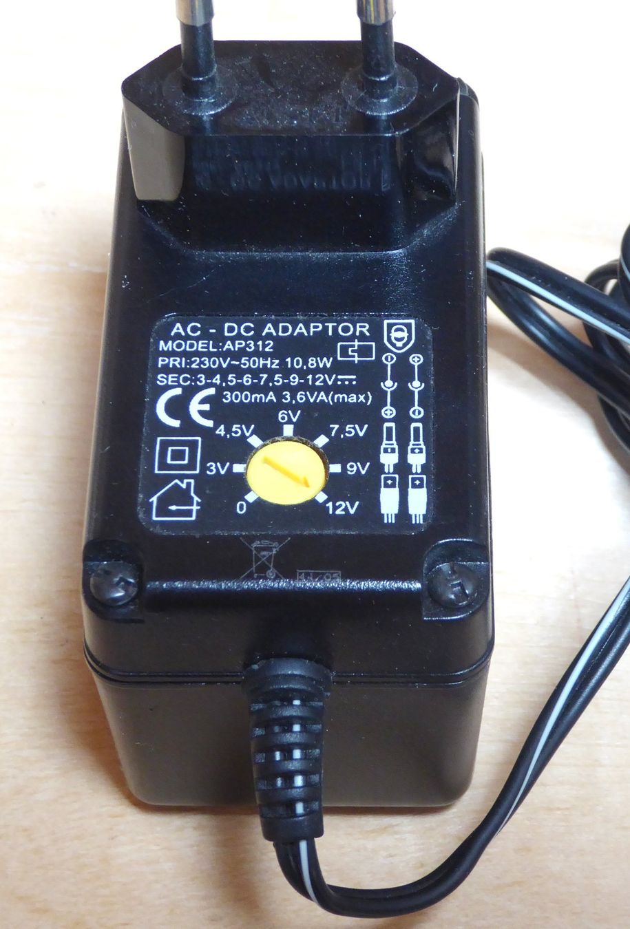 Elettrotecnica: Netzgerät, AC-C`DC Adapter,  ANSMANN, Regulator 3-12 V – Nuovo (secondo la descrizione) da Lenk im Simmental venduto da Ruedauph 2