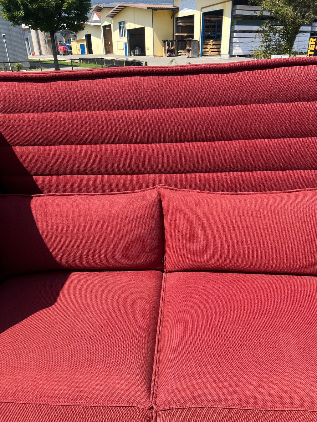 Vitra Sofas: 016 VITRA Alcove Highback Sofa – D'occasion à Wangen an der Aare par TBYN 3