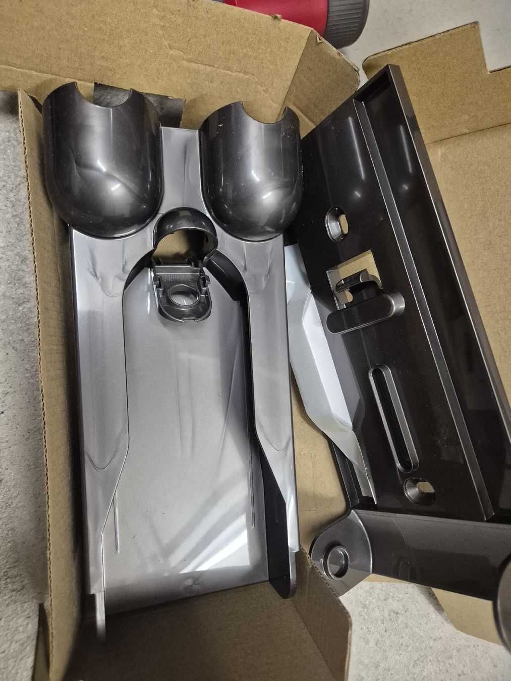 Dyson Aspirapolveri & Accessori: Vacuum Cleaner Accessories Set Dyson New Condition – Usato da Lenzburg venduto da DobrzynM 2
