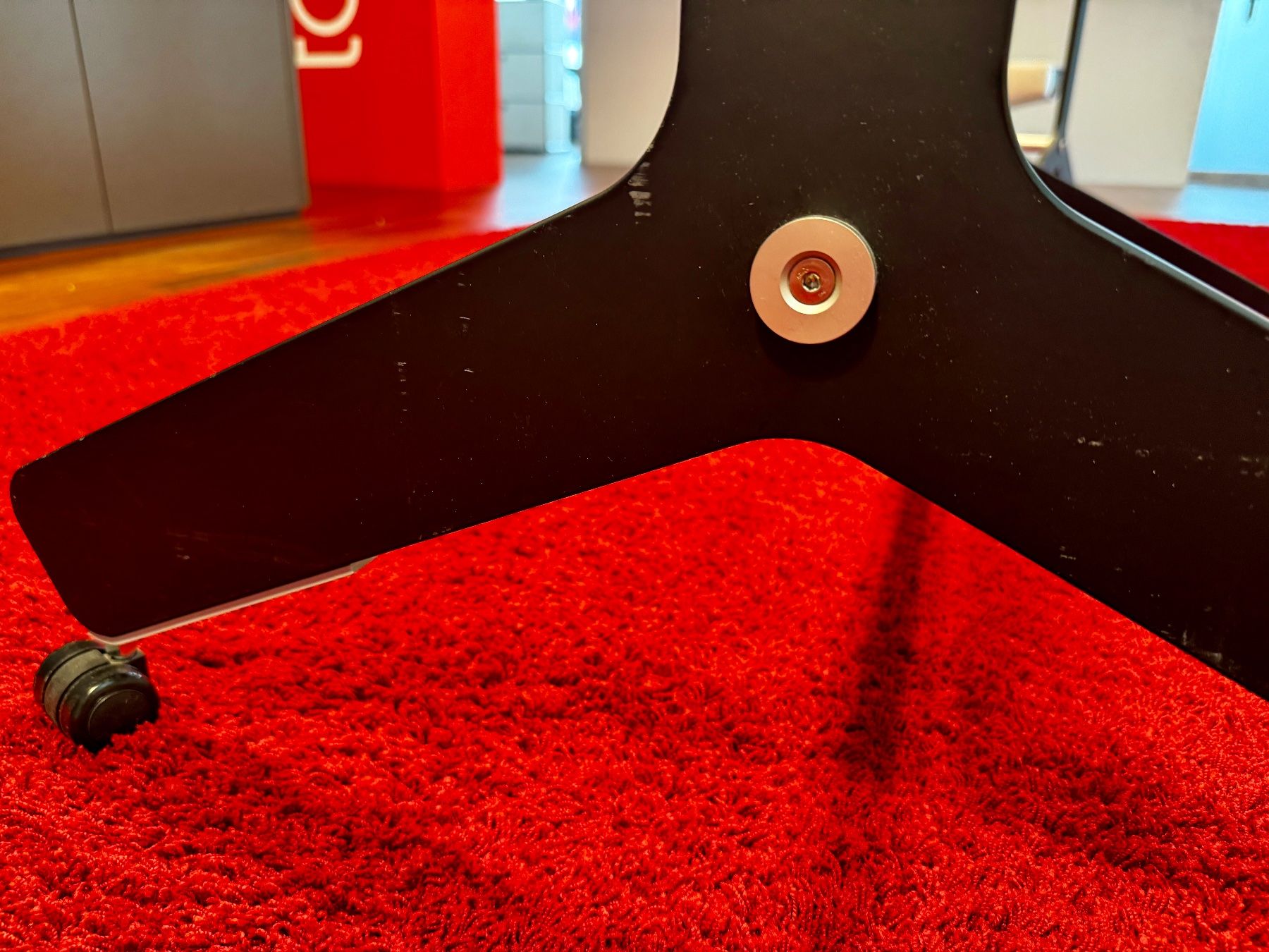 Garderobe: CASCANDO Designer Garderobe mit Haken – Gebraucht aus Magden von timboe 3