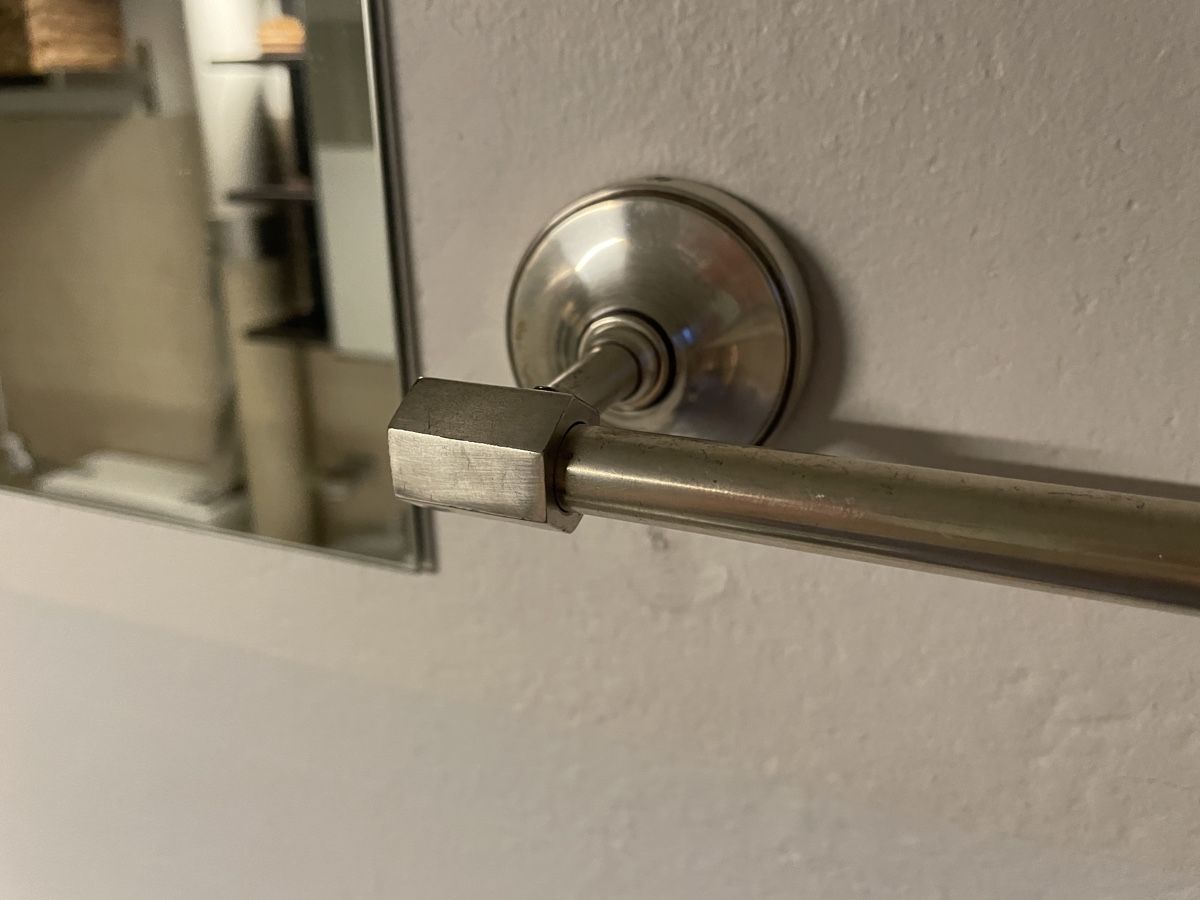 Supporti a parete: Duschtuch Halterung Badezimmer – Usato da Bern venduto da Corinn_na 4