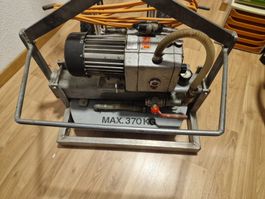 machine a vacuum U15-10 230V 50Hz bon état