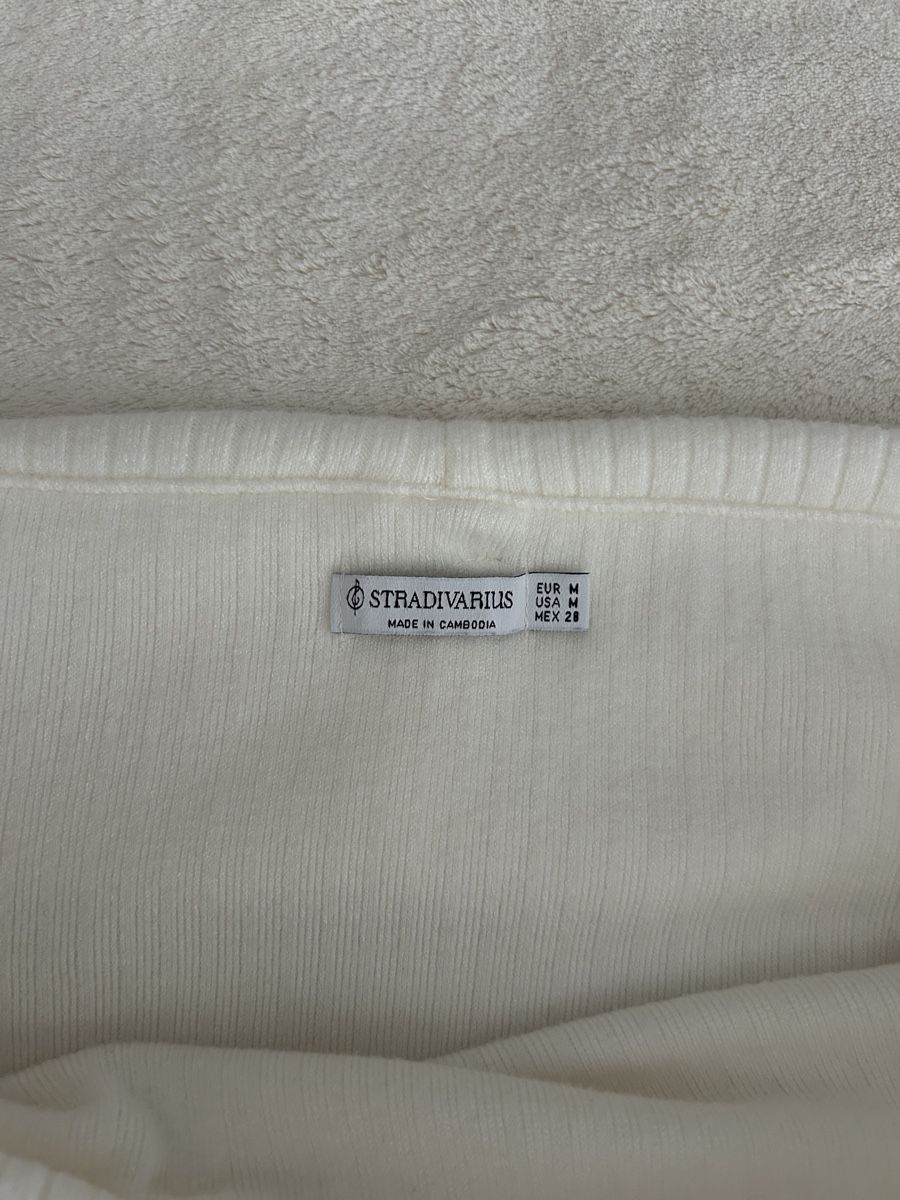 Pullover & Sweatshirts: Schulterfreies weisses Oberteil – Neu (gemäss Beschreibung) aus Aarwangen von e_9x 1