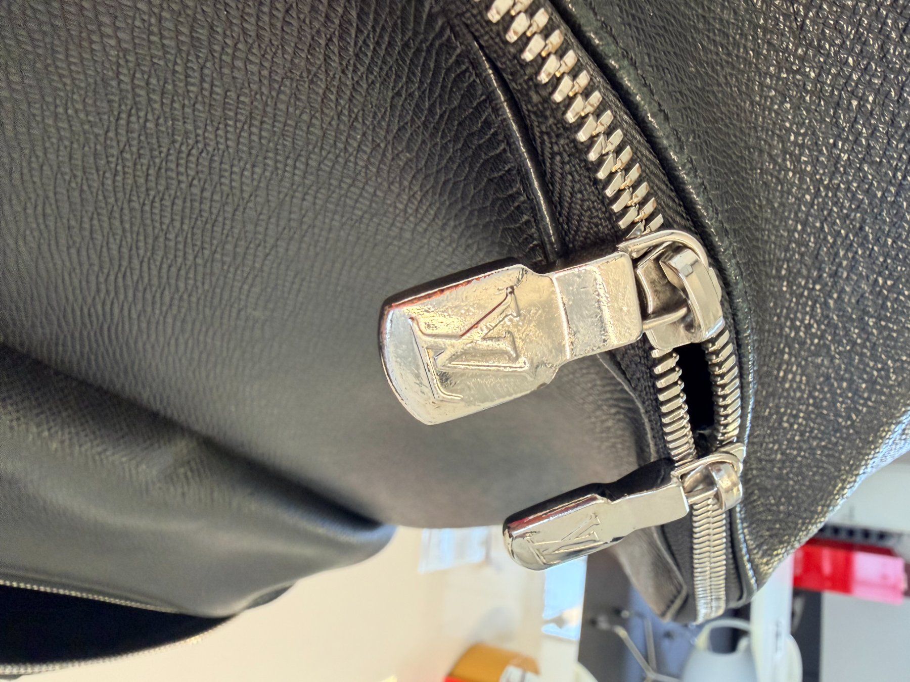 Louis Vuitton Rucksäcke: Sac à dos Louis Vuitton® original – Gebraucht aus Aigle von GlobalTrading 3