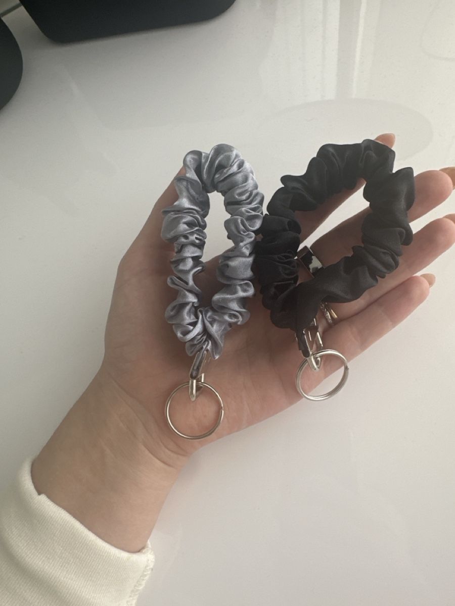 Schlüsselanhänger & - bänder: Scrunchie-Schlüsselanhänger - Neu – Neu (gemäss Beschreibung) aus Uster von deb_ljc5 2