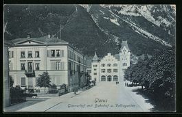 Glarus, Glarnerhof mit Bahnhof u. Volksg