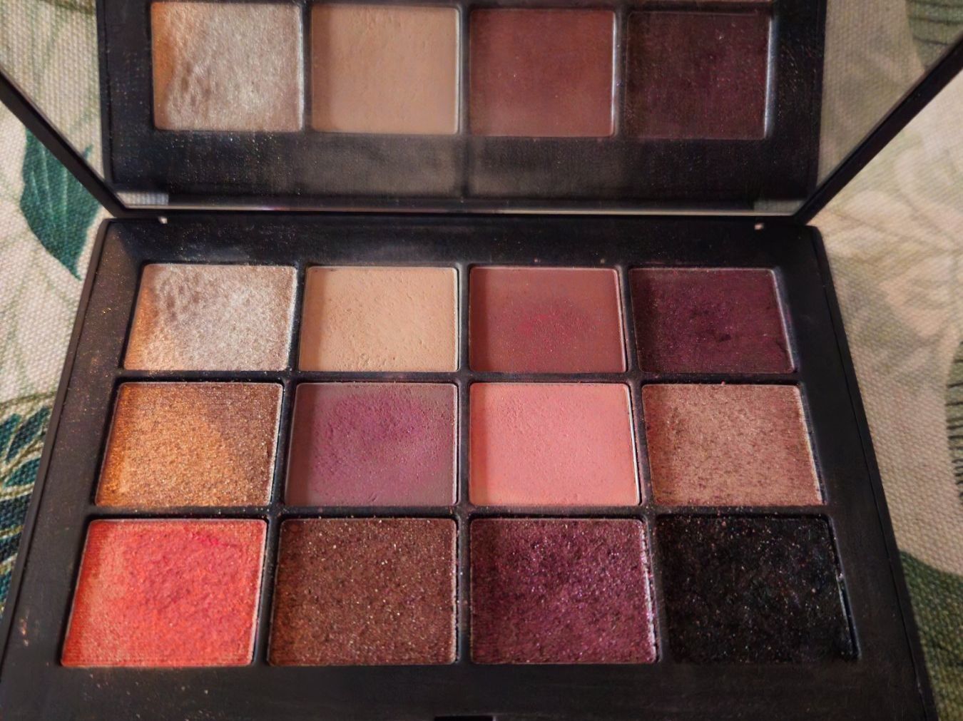 Nars Make-up: NARS Extreme Effects Eyeshadow Palette, Top Zustand! – Gebraucht aus Zürich von SkullLady88