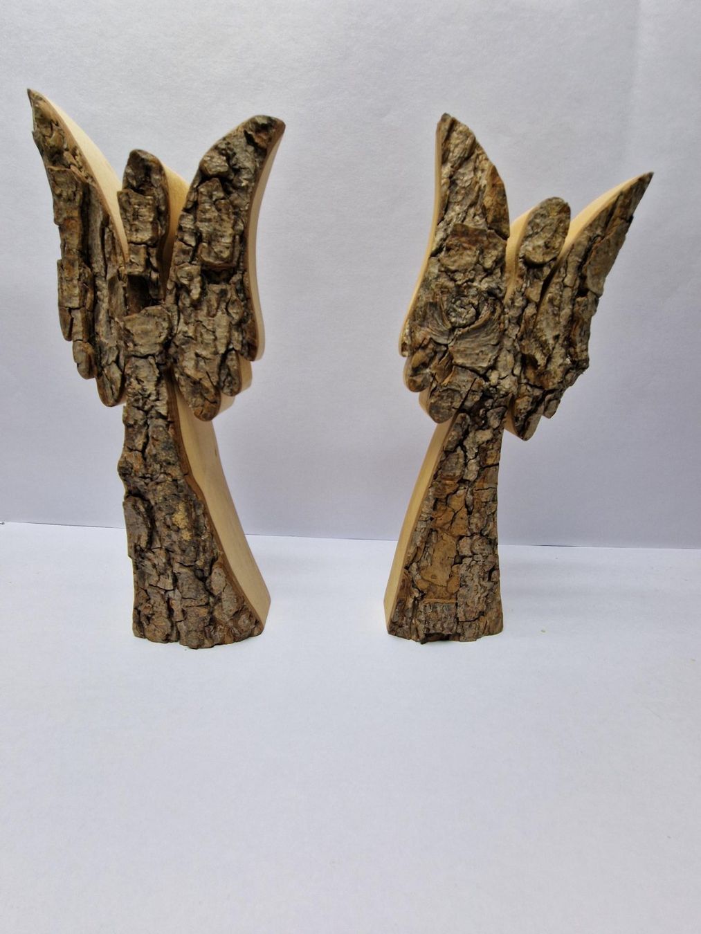 Tutte le decorazioni: Engel aus Holz mit Rinde 2 Stk. – Usato da Eschenbach SG venduto da Hoerbys