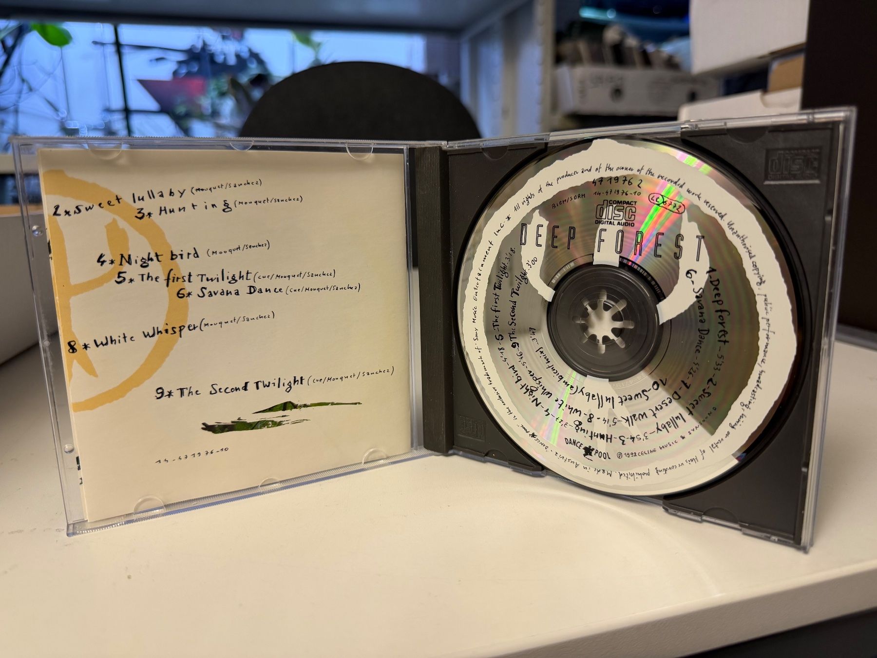CD: Deep Forest - Deep Forest - HB21B – Usato da Küsnacht ZH venduto da Jazztilldawn 2