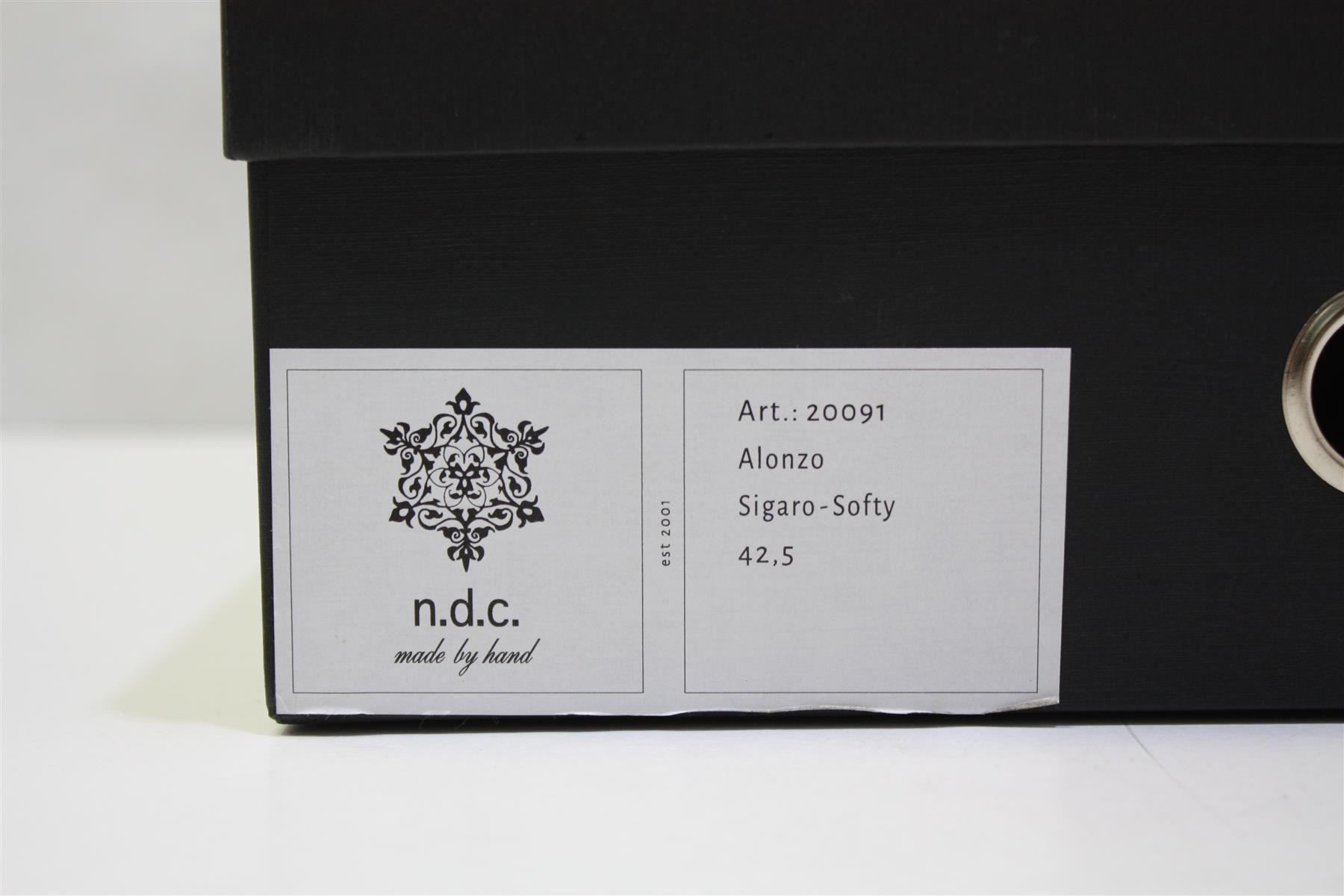 Scarpe da uomo: N.D.C Halbschuhe Gr. 42.5 (14745) – Nuovo (secondo la descrizione) da Zürich venduto da fundsachenverkauf 4