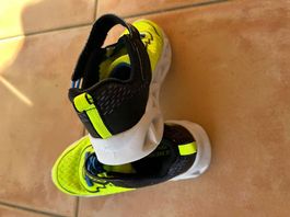 Sketchers S-Lights Grössen 30