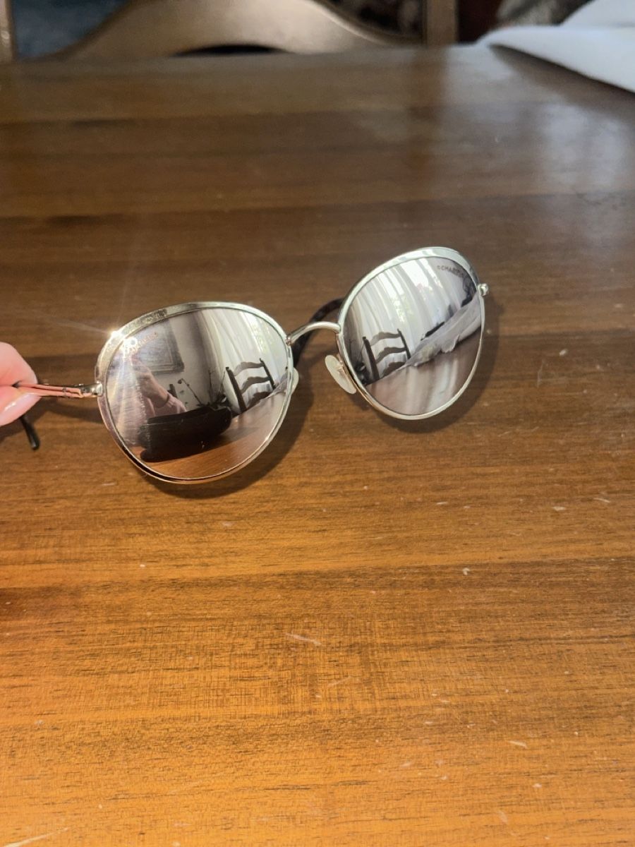 Chanel Brillen & Gläser: Chanel Sonnebrille – Gebraucht aus Erlinsbach SO von VWV1 1