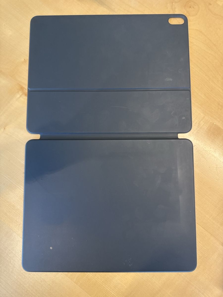 Apple Coques & Sacs: Apple iPad Pro 12.9 Smart Keyboard Folio schwarz – D'occasion à Chur par Villagio88 2