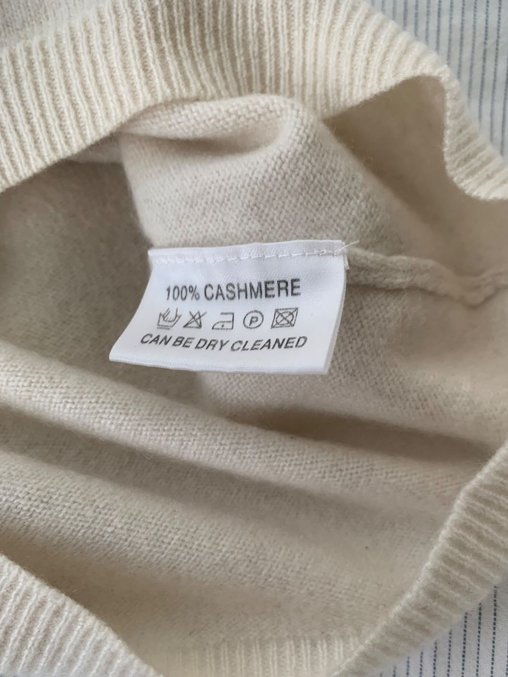 Maglioni & Felpe: Kaschmirpullover 100% in Creme Gr. S – Usato da Edlibach venduto da second_hand 4