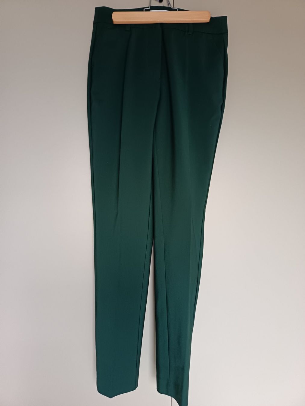 Pantaloni: Reserved Leder- und Anzugshose Gr 36 – Usato da Altstätten SG venduto da Akitoichiro 1