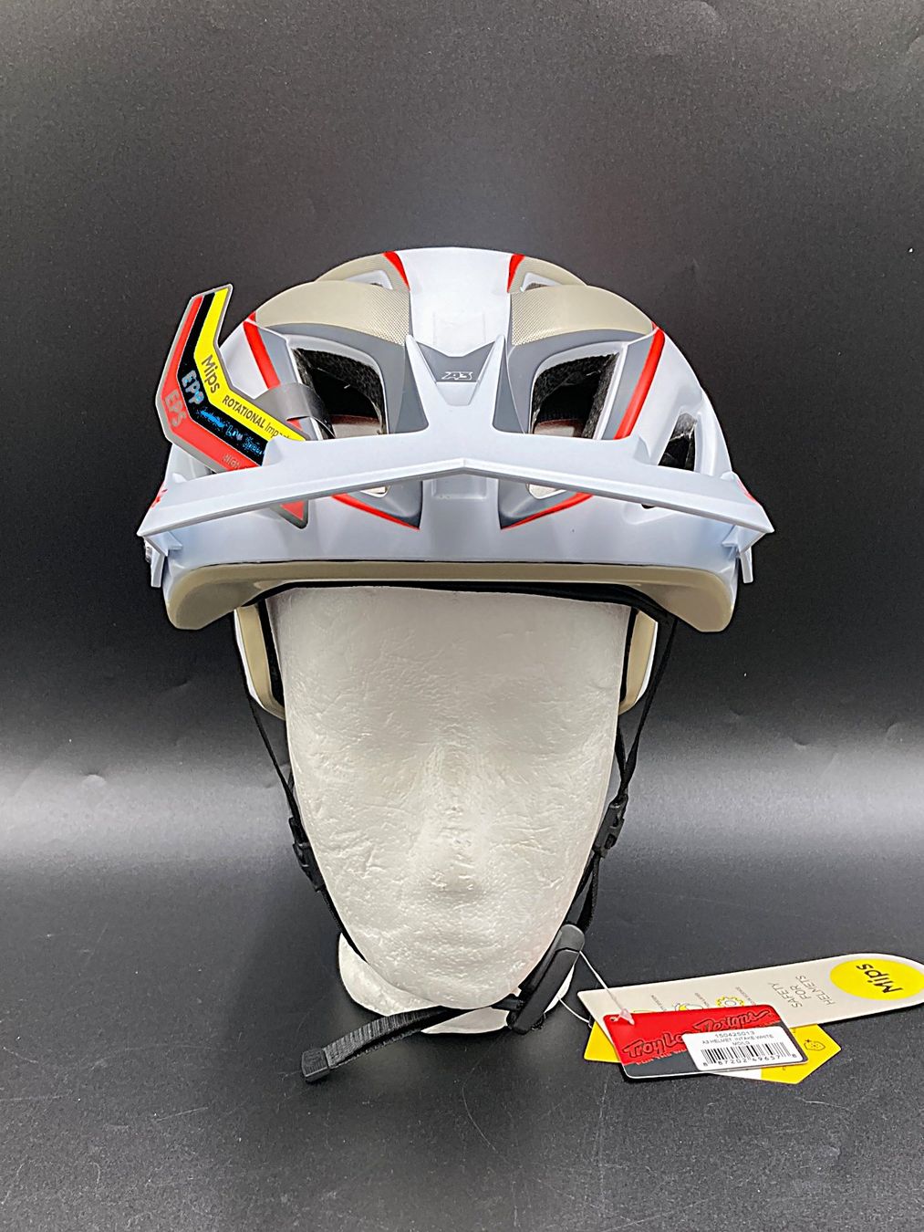 Troy Lee Caschi: TROY LEE DESIGNS | Velohelm |A3 MIPS | Intakewhite – Usato da Wittenbach venduto da Restwert_St-Gallen